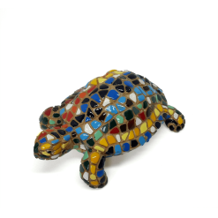 figurine de tortue en résine multicolore