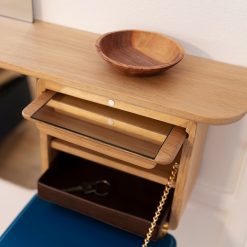 miroir avec tablette en bois et rangement