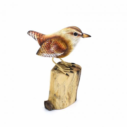 troglodyte mignon en bois sur support