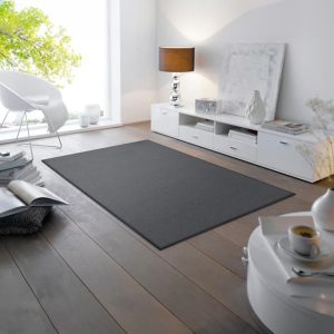 tapis gris sur mesure pour le salon smokey mount