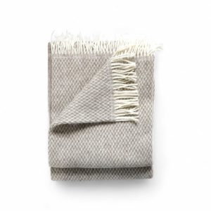 Plaid d'hiver 100% laine vierge 130 x 170 cm à franges