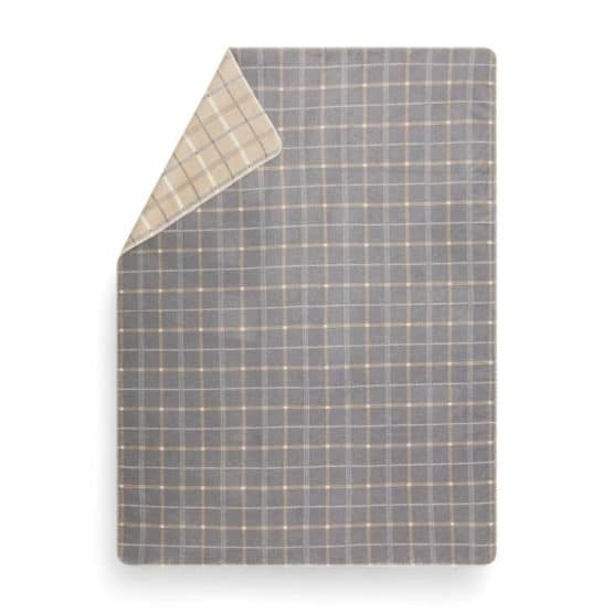 Plaid à carreaux gris clair en coton pour canapé en 150 x 200