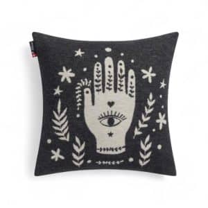 Coussin noir "Be youself" motif bohème en coton 40 x 40 cm