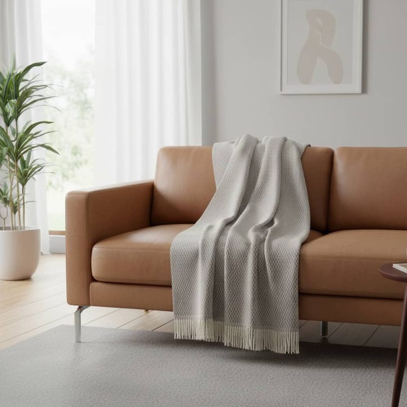 les plaids en laine naturelle résistent mieux à la glisse