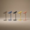 lampe-a-poser-design-minimaliste-avec-spot-tubulaire-orientable