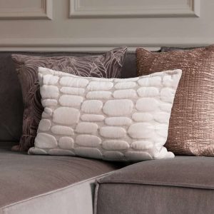 coussin-velours-beige-50-x-30-cm-2